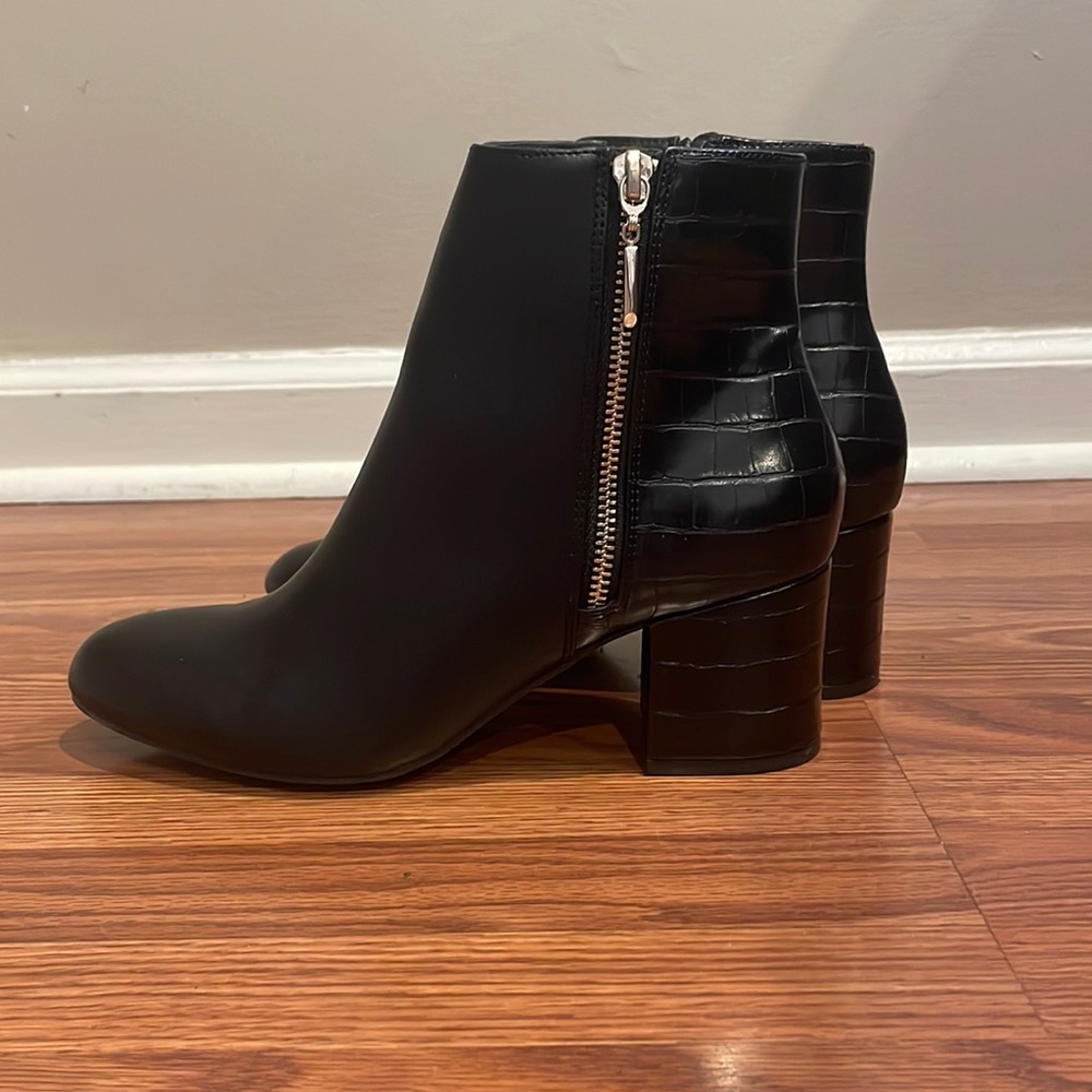 Mixed Media Block Heel Booties Black Size 8